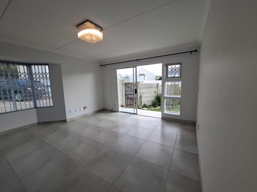 To Let 2 Bedroom Property for Rent in West Beach Western Cape